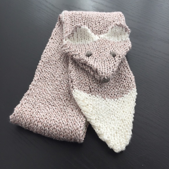 Back in Stock: Kawaii Fox Stole Scarf Pink Knit Ascot - Picture 6 of 6